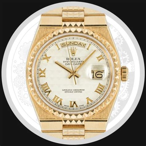 rolex date gold pyramid bezel|Rolex bezel history.